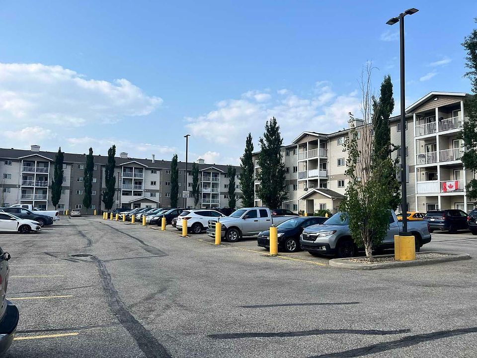 1st image of 12025 Royal Oaks Dr #200