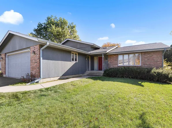 6081 Denwood Dr, Rockford, IL 61114