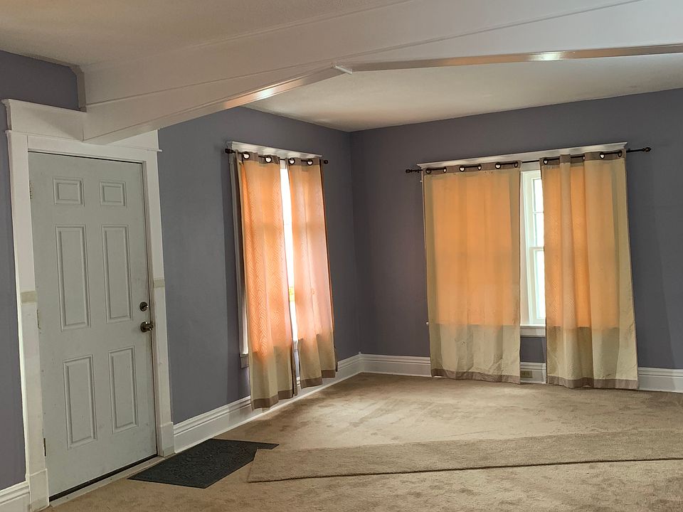 1st image of 244 Springville Ave Floor 1