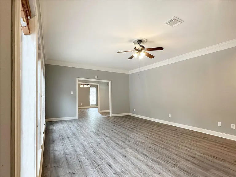 6806 Winkleman Rd — Photo 9