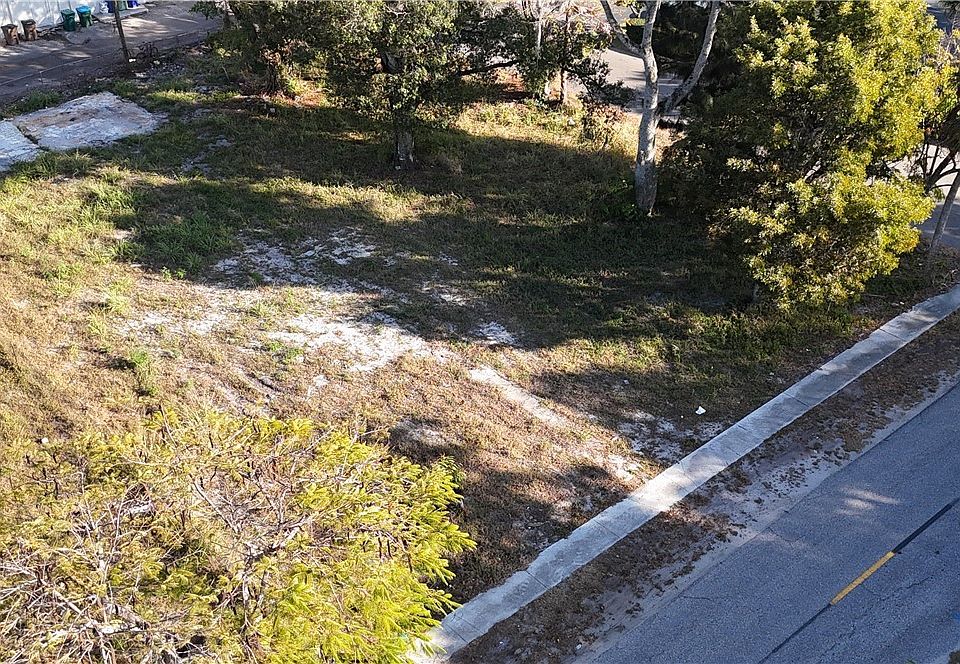1st image of 76 Alameda Ave