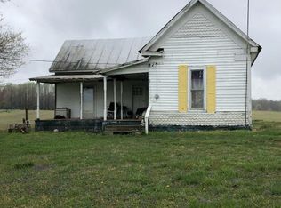 70 Public Well Rd, Red Boiling Springs, TN 37150