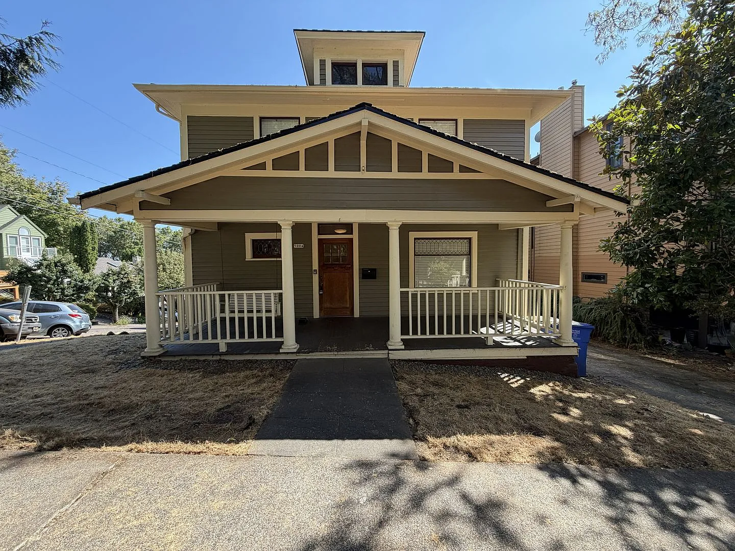 5-Bedroom Home in SW Portland! Hardwood floors, spacious deck, full basement, separate entry for ... — Photo 1