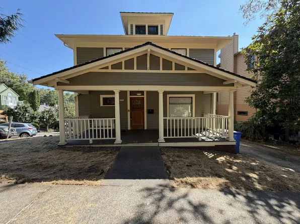 5004 SW View Point Ter, Portland, OR 97239