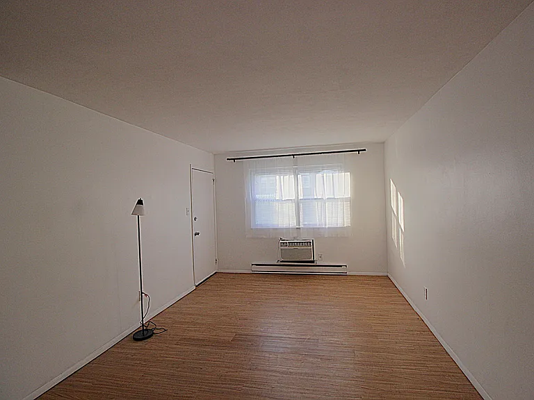 Ann St — Photo 3