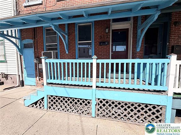 2nd image of 613 W Allen St