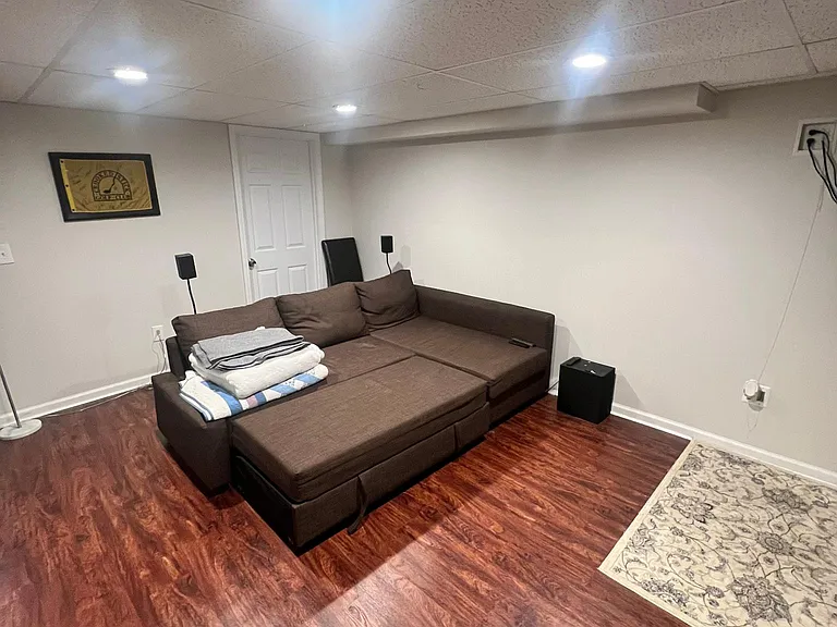 2607 Rochester Rd — Photo 16
