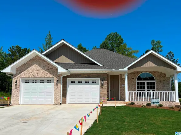 123 Village Cir, Anniston, AL 36207