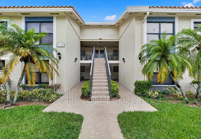 1543 Lake Crystal Dr #G — Photo 23