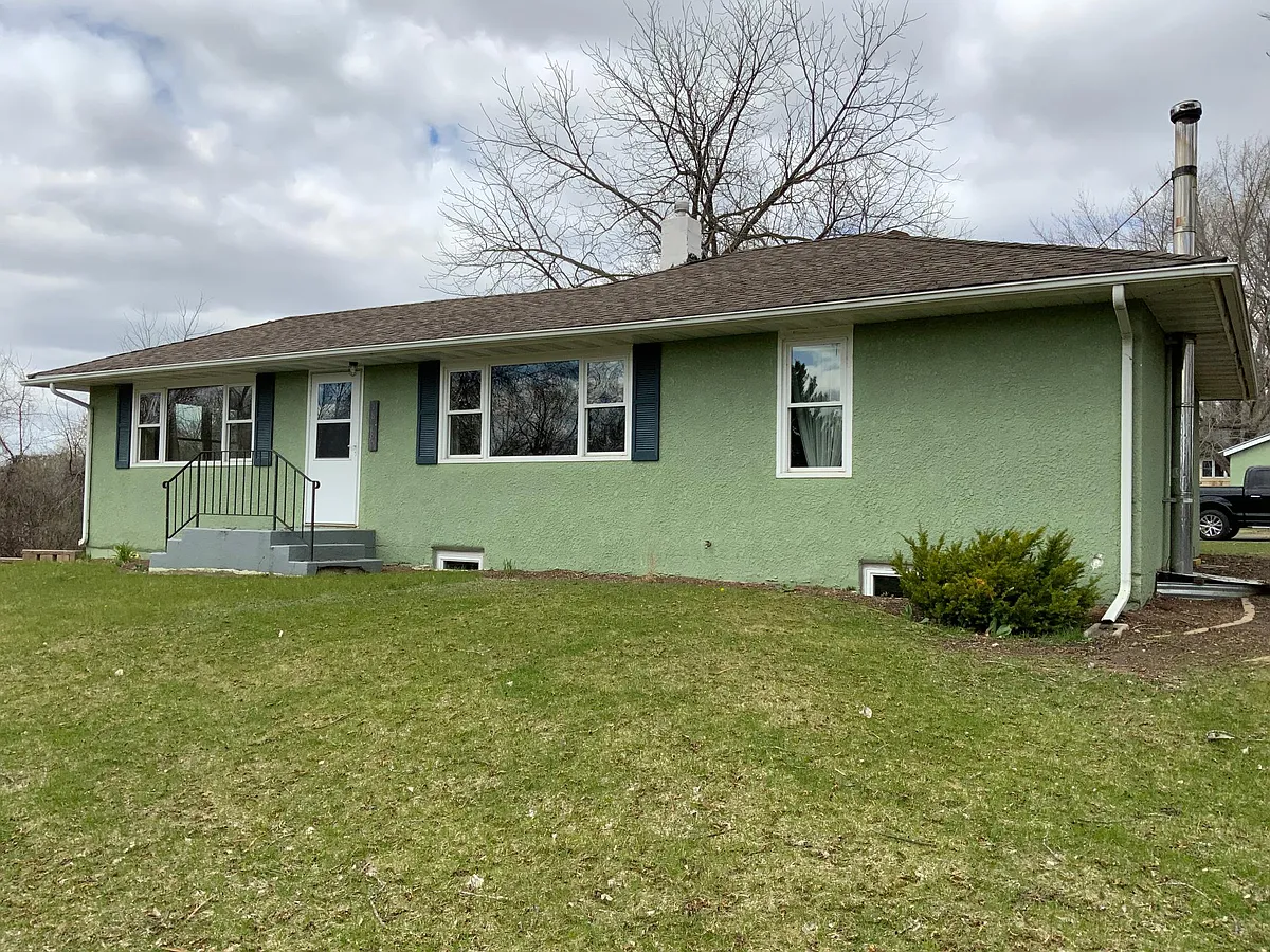 Street side of house - 18180 Dayton River Rd