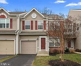 3 bed, 2.5 bath, 2138 sqft, $3,350 — Photo 1