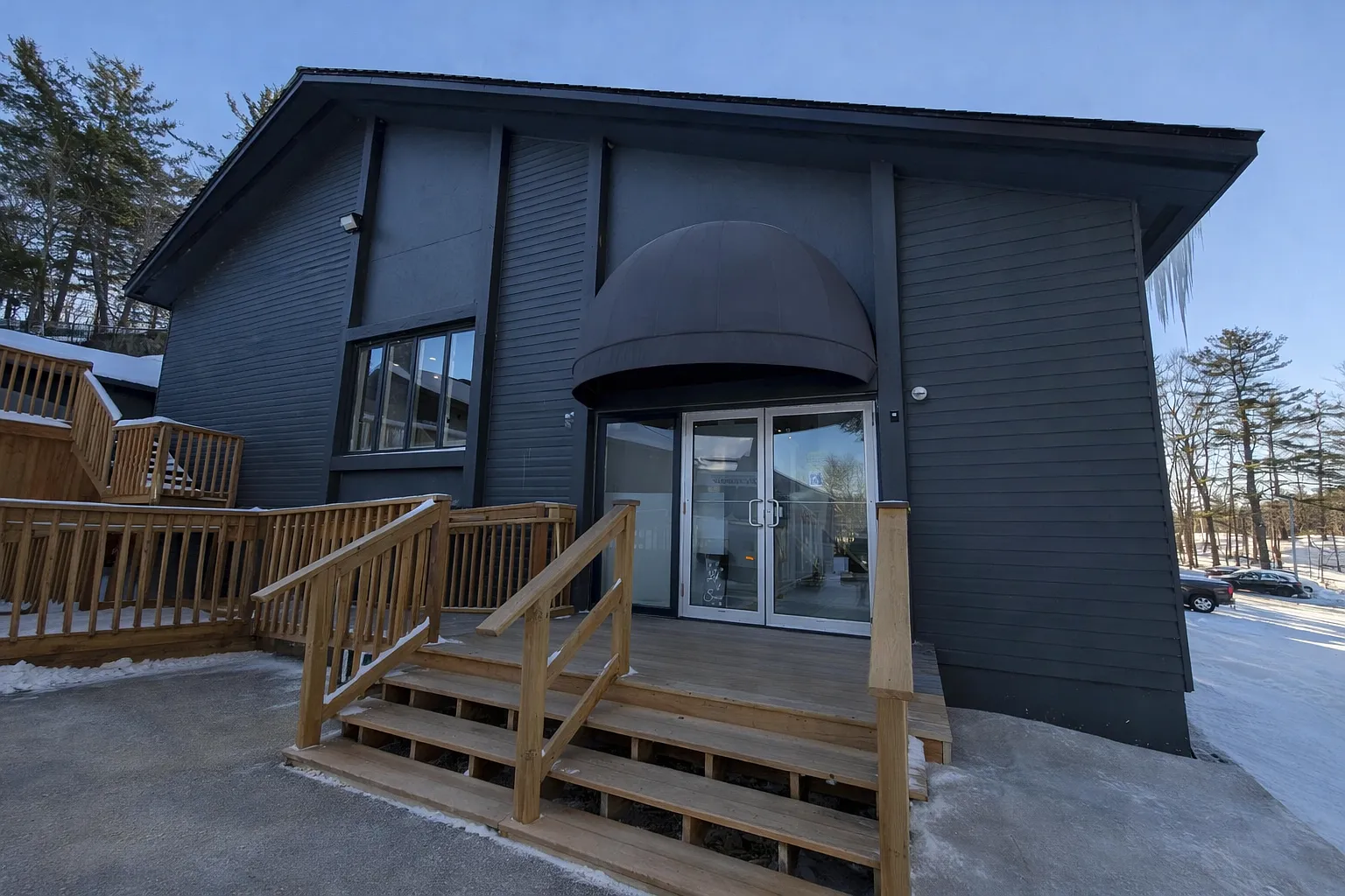 37 Skydeck Lane — Photo 1