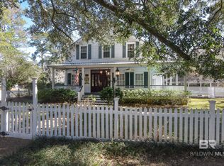 23690 2nd St, Fairhope, AL 36532