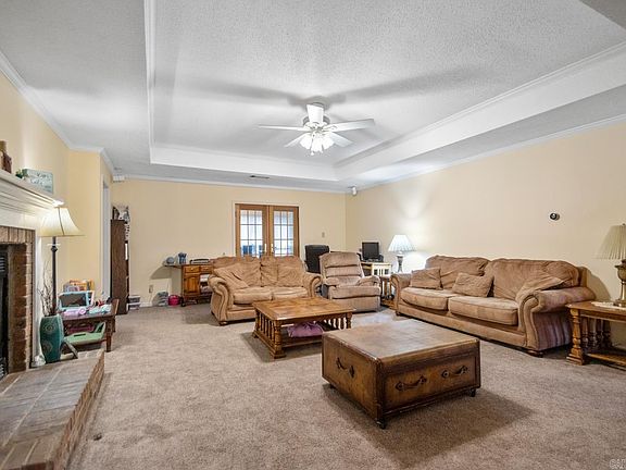 5th image of 312 Fair Oaks Dr