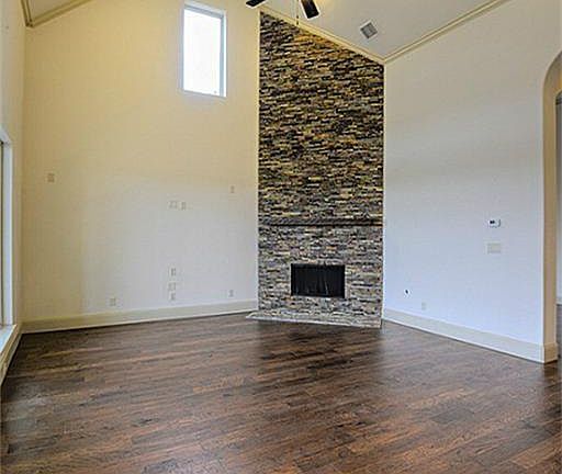 3rd image of 8735 Long Cross Dr
