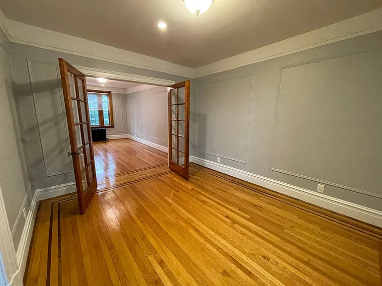 49 S Lake Ave #12 — Photo 13