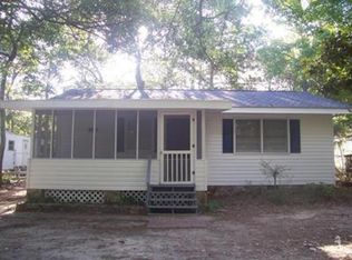 128 NE 74th St, Oak Island, NC 28465