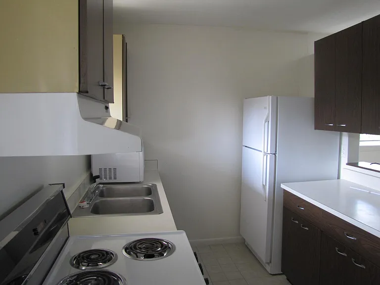 801 Washington St #11 — Photo 4