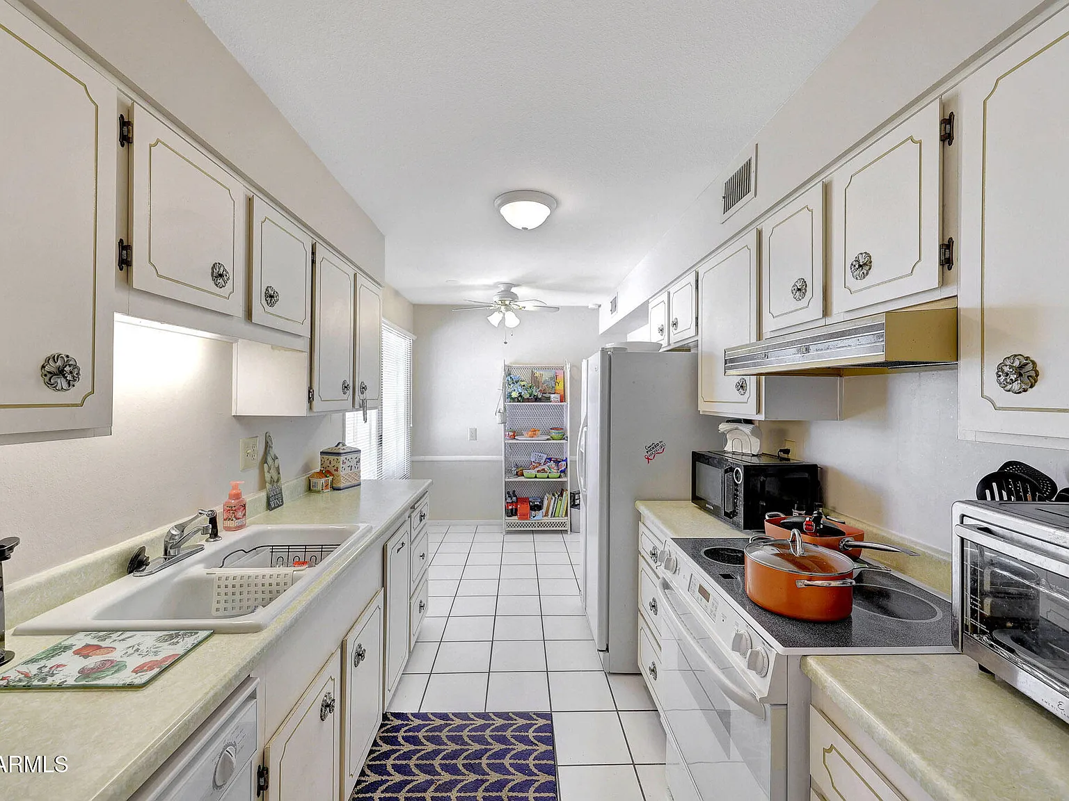 2 bed, 2.0 bath, 1221 sqft, $1,595 — Photo 4