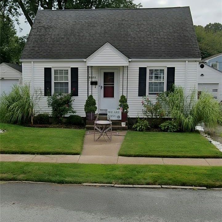 1st image of 110 Park View Blvd