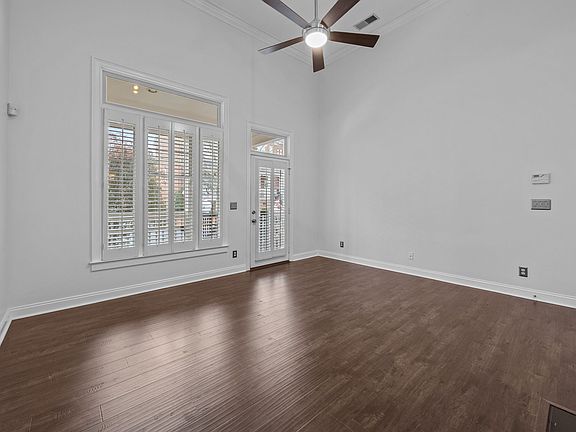 5th image of 4927 S Hill View Dr