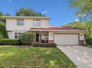4853 84th St, Urbandale, IA 50322