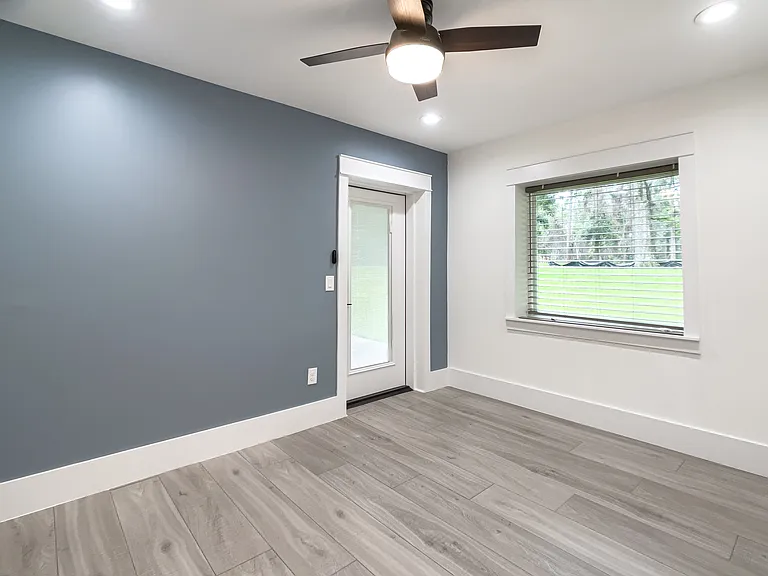 10047 Noriega Dr — Photo 13