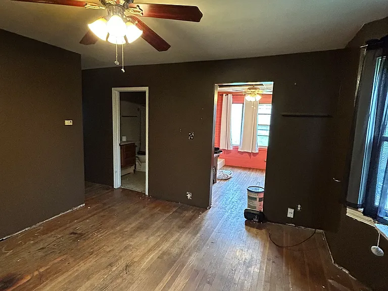 2425 Wheaton Ave — Photo 10