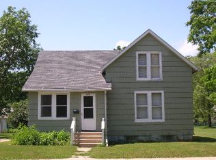 1356 4th Ave, Windom, MN 56101