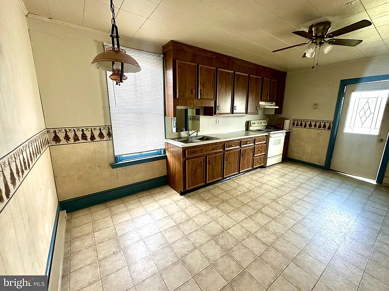 4576 Lemar Rd #3 — Photo 13
