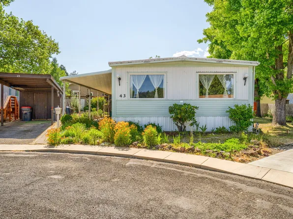 1055 N 5th St Unit 43, Jacksonville, OR 97530