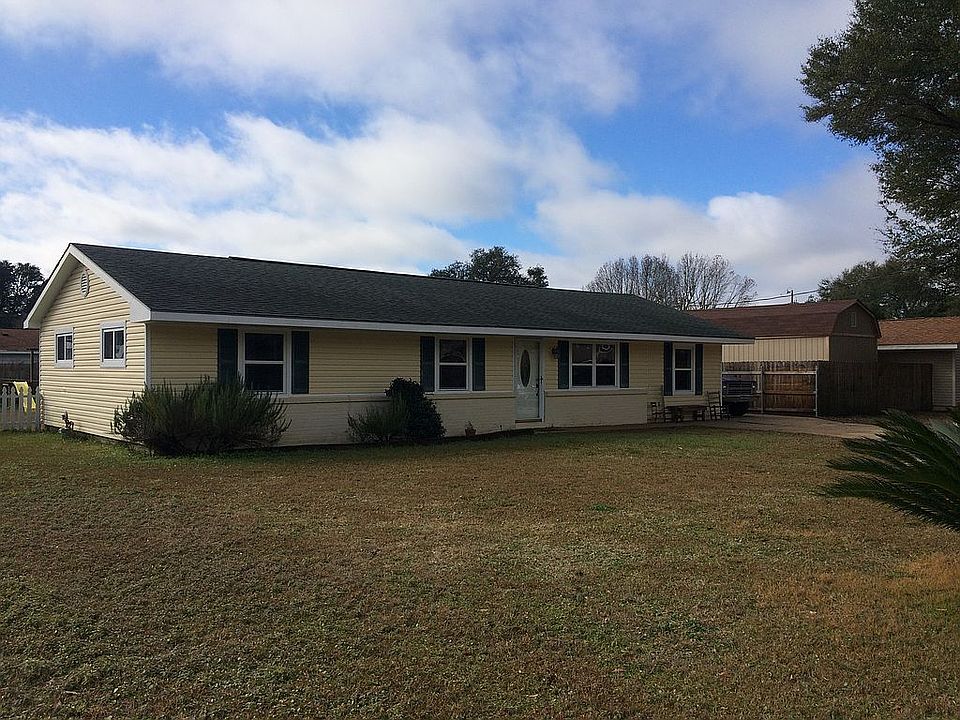 1st image of 230 Moriarty St