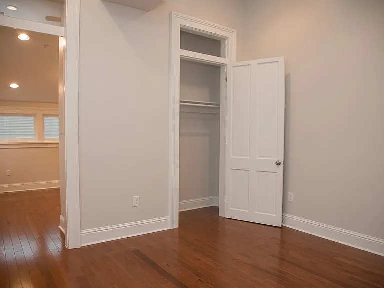 403 S Lopez St — Photo 14