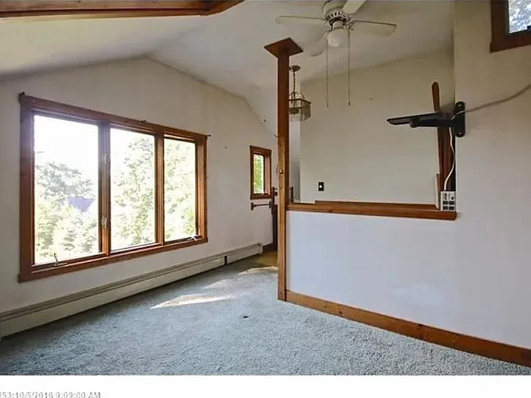 40 Claman Dr — Photo 19