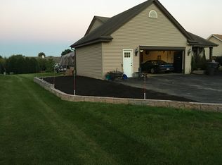 114 Baron Rd, Mukwonago, WI 53149