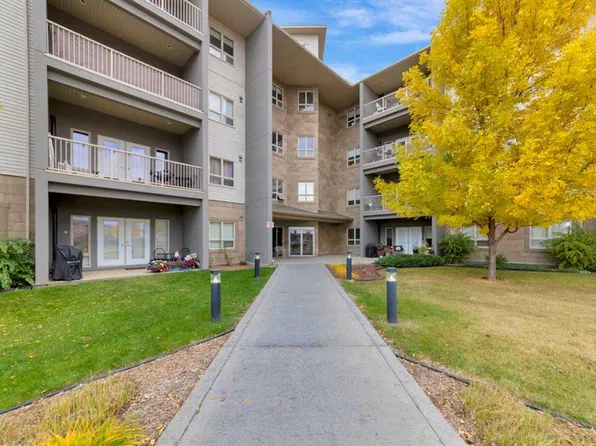 4102 W 69th Ave #203, Lloydminster, AB T9V 2H9