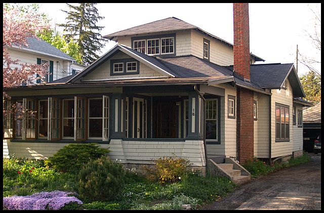 1st image of 18 Woodland Ave