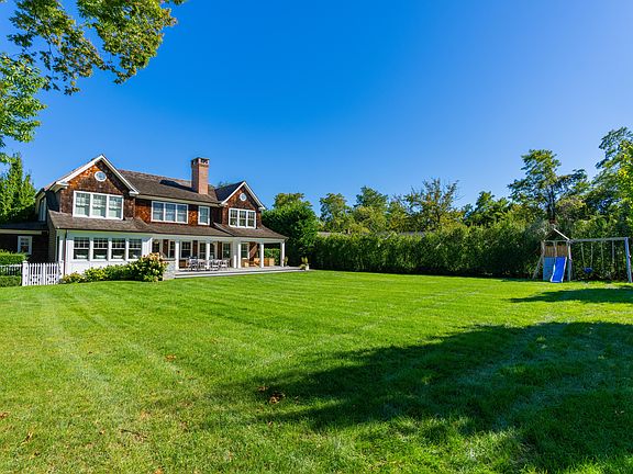 3rd image of 153 Bishops Ln