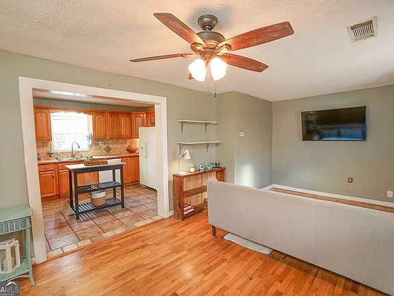 3rd image of 480 Taylors Gin Rd