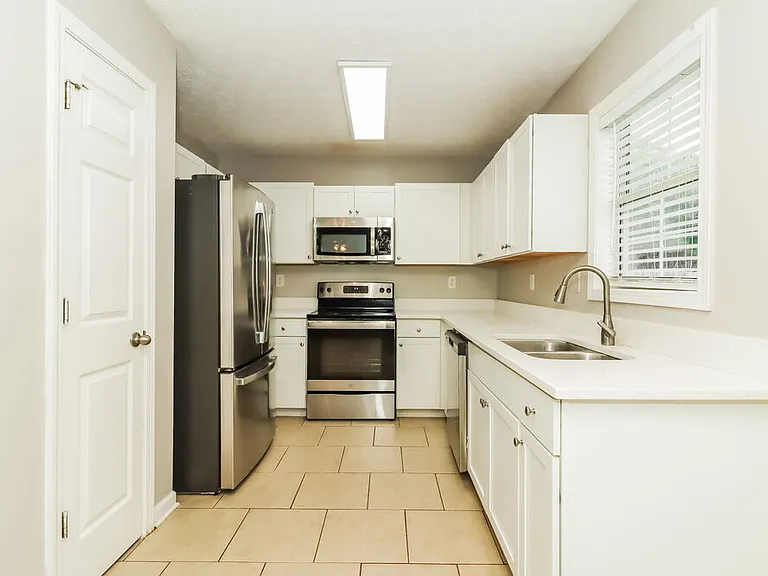 88 Ann Cir SE — Photo 7