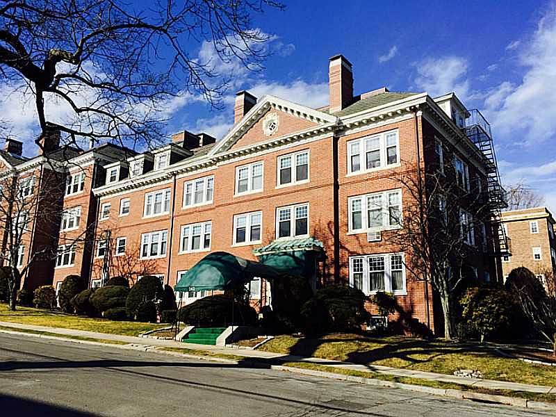 1st image of 234 President Ave #14