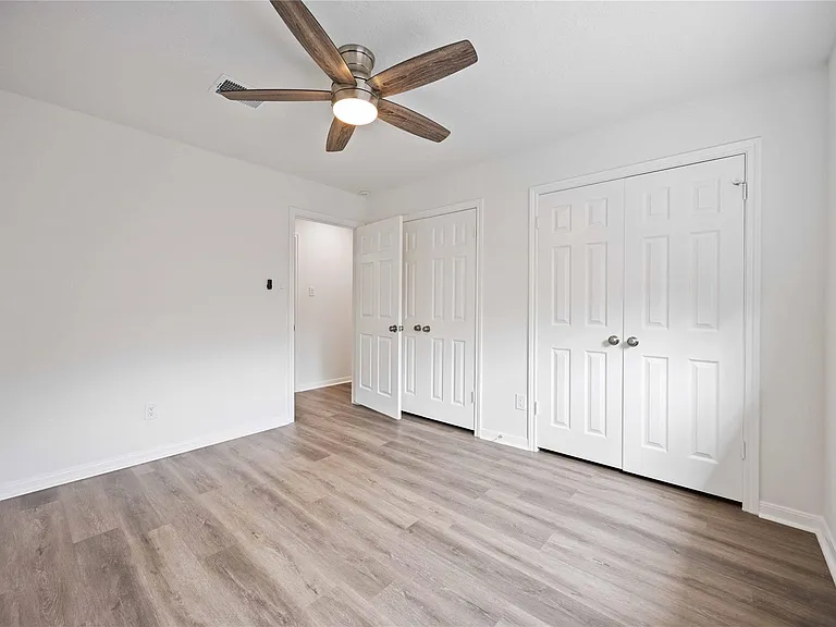 14143 Hillvale Dr — Photo 26