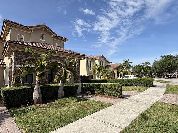 3rd image of 11339 SW 243rd Ter