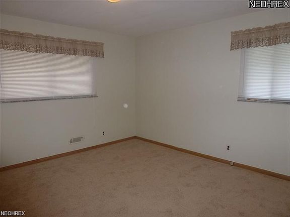 5th image of 18203 Bonnie Ln