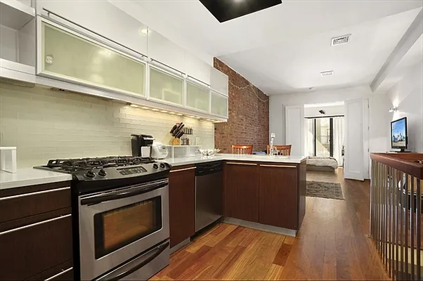 Sold by Citi Habitats | media 21