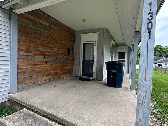 2nd image of 1301 E Washington St
