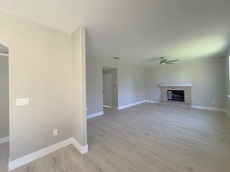 8268 Iron Gorge Dr — Photo 10