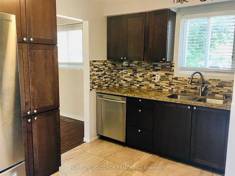 3134 Jessica Ct — Photo 6