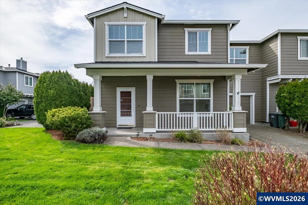 512 NW Celtis Ln photo 1