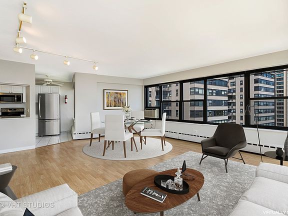 3rd image of 3410 N Lake Shore Dr APT 15D